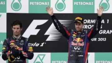 Mucha tensi&oacute;n en el podio de Sepang entre los pilotos de Red Bull. 