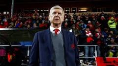 Wenger: "Voy a intentar cumplir mi contrato, como siempre"
