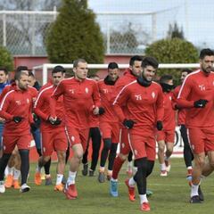 Alex Pérez: "Hay que subir a Primera División por Quini"