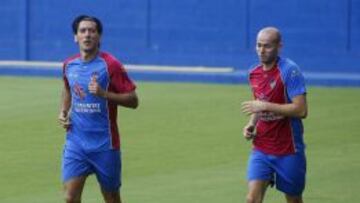 Pedro R&iacute;os, centrocampista del Levante, espera que el equipo granota siga haciendo historia.