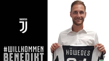Höwedes, portando la camiseta de la Juventus.
