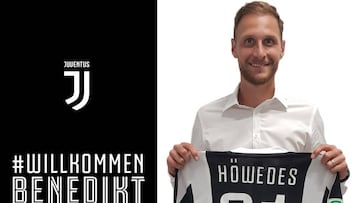 H&ouml;wedes, portando la camiseta de la Juventus.