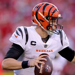 A QB comparison: Joe Burrow vs. Matthew Stafford