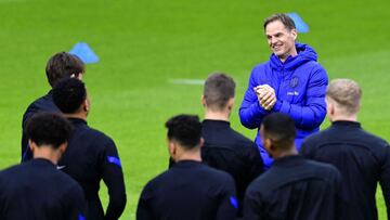Frank de Boer entrenando a Holanda.