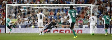 El penalti que Keylor paró a Ruben Castro.