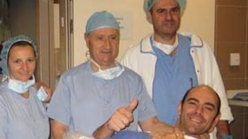 <b>OPTIMISMO. </b>El equipo de Pedro Guillén y Hombrados, en la Clínica Cemtro.