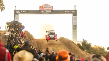 Ott Tanak con el Hyundai en el Rally de Portugal.