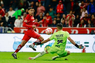 Ramos y Monterrey pasan a la historia del Toluca
