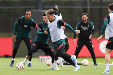 Imágenes del entrenamiento de Liverpool a tres días de jugar ante Real Madrid en la final de la Champions. Los Reds buscan su séptimo título en la Copa de Europa.