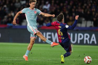 El Atleti recorta distancias. Correa cedió atrás y Llorente entró totalmente solo para fusilar a Szczesny.