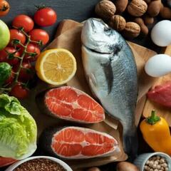 Una nutricionista alerta de las 3 trampas alimentarias que te están impidiendo vivir más y mejor