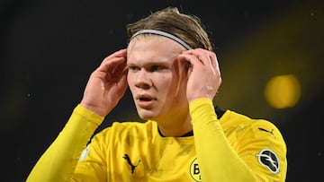 Dortmund&#039;s Norwegian forward Erling Braut Haaland reacts during the German Cup (DFB Pokal) last 16 football match BVB Borussia Dortmund vs SC Paderborn in Dortmund, western Germany on February 2, 2021. (Photo by INA FASSBENDER / various sources / AFP