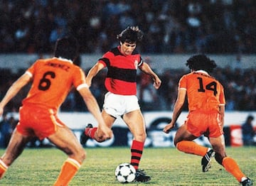 Zico era el motor de Flamengo que venció a Cobreloa en la final de 1981.