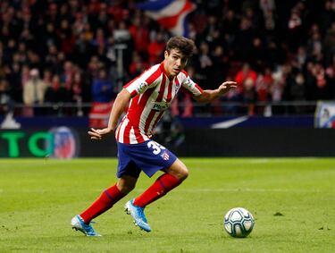 Formado en la cantera del Atlético de Madrid desde 2014, Manu Sánchez firmó en agosto de 2019 su renovación con el club rojiblanco y debutó con el primer equipo el 14 de diciembre de ese mismo año en LaLiga. El 3 de julio de 2023 se desvinculó definitivamente del Atlético de Madrid, después de varias cesiones.
