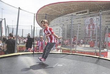 El Atleti celebra el Día del Niño en el Metropolitano