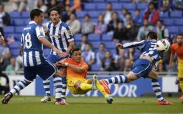 Alexis marca el 0-1.