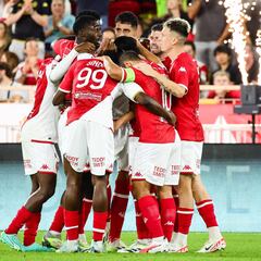 El Mónaco se instala en la cima