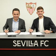 Oficial: Kike Salas, hasta 2029