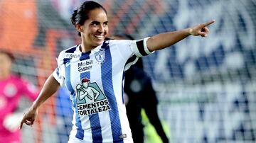 Posición: Mediocampista
Equipo: Pachuca