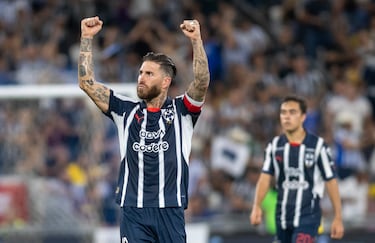 Un español más a la legión de Rayados 