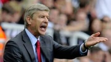 La afición gunner empieza a cansarse de Arsene Wenger