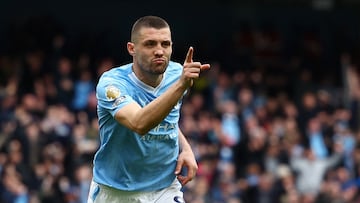 Soccer Football - Premier League - Manchester City v Luton Town - Etihad Stadium, Manchester, Britain - April 13, 2024 Manchester City's Mateo Kovacic celebrates scoring their second goal REUTERS/Molly Darlington NO USE WITH UNAUTHORIZED AUDIO, VIDEO, DATA, FIXTURE LISTS, CLUB/LEAGUE LOGOS OR 'LIVE' SERVICES. ONLINE IN-MATCH USE LIMITED TO 45 IMAGES, NO VIDEO EMULATION. NO USE IN BETTING, GAMES OR SINGLE CLUB/LEAGUE/PLAYER PUBLICATIONS.