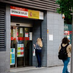 Quiénes pueden cobrar el paro máximo de 1.575€ al mes: los requisitos del SEPE para la prestación