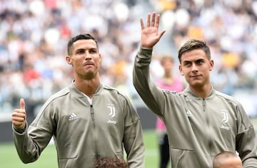 Soccer Football - Serie A - Juventus v U.S Sassuolo - Allianz Stadium, Turin, Italy - September 16, 2018  Juventus' Cristiano Ronaldo and Paulo Dybala before the match   