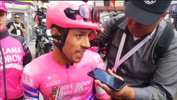 Daniel Martínez despues de su caida en al cuarta etapa