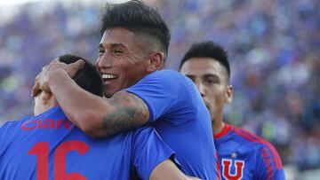 Futbol, Universidad de Chile vs Palestino.
Septima fecha Campeonato de Apertura 2016/17.
El jugador de Universidad de Chile Mario Briceno, derecha, celebra su gol contra Palestino durante el partido de primera division disputado en el estadio Nacional d