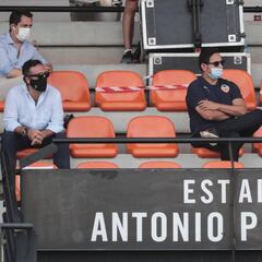 El Valencia lleva 228 días buscando un central