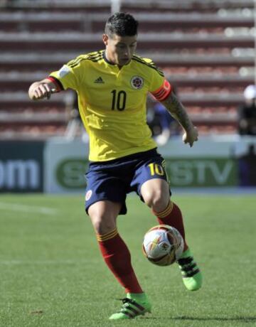 Colombia sufrió pero al final ganó en La Paz