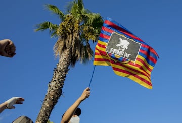 Los aficionados del FC Barcelona se manifestaron en las puertas del club.