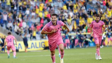26/10/2024 FUTBOL PRIMERA DIVISION TEMPORADA 24/25 PARTIDO UD LAS PALMAS - GIRONA Jugada gol alex Muñoz 1-0
