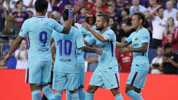 STX02. LANDOVER (EE.UU.), 26/07/2017.- Neymar (d) de Barcelona celebra con sus compañeros luego de anotar un gol hoy, miércoles 26 de julio de 2017, durante el partido de la Copa Internacional de Campeones 2017 disputado entre el FC Barcelona de España y el Manchester United del Reino Unido en el estadio Fedex Field de la ciudad de Landover, en Maryland (EE.UU.). EFE/Shawn Thew