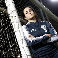 "Les enseñamos a las niñas que el fútbol no es sólo para hombres"