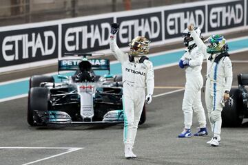 Bottas gana la última carrera de la temporada