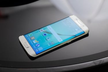 ¿Cuál es más caro de fabricar, el Samsung Galaxy Edge o el iPhone 6 Plus?