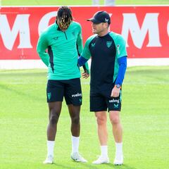 Nico Williams, baja para Girona