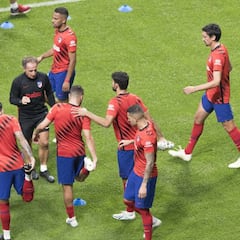 Cerezo y la bajada temporal de sueldos en la plantilla: "No habrá problemas, son consecuentes"