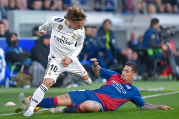 Luka Modric and Chimy Ávila