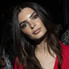 Emily Ratajkowski speaks out about viral Harry Styles kissing video