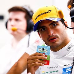 Sainz cambia el 'smooth jazz' por la papilla de frutas