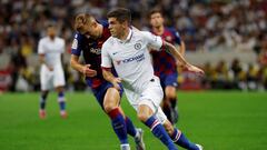 Christian Pulisic scores twice and assists in eight-minute spell