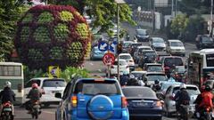 F¨²tbol y pobreza en Indonesia