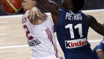 <b>TURQUÍA 95 - FRANCIA 77</b>