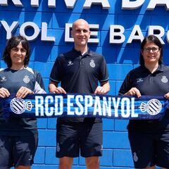 Adrián González deja de ser el entrenador del Femenino