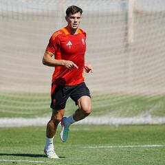 Escribá, pendiente de Lucas Boyé