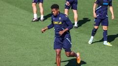 05/04/23 CADIZ CF ENTRENAMIENTO  
CHOCO LOZANO