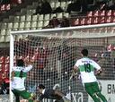 El Nàstic respira gracias a Rey y a un Elche espeso